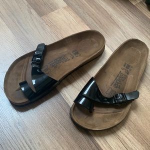 Birki’s sandal, cute pattern leather.